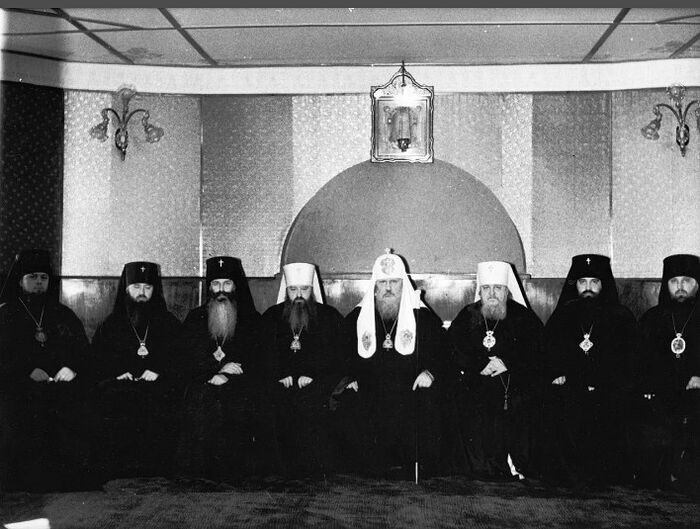 Участники хиротонии епископа Серапиона (Фадеева),1972 г. Крайний справа — епископ Новосибирский и Барнаульский Гедеон