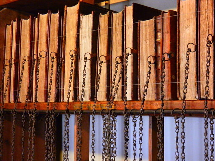 The Chained Library of the Wemborne Minster Church, Dorset (photo - Wikimedia Commons)