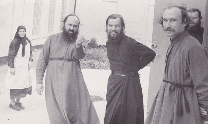Будущие архиепископ Алексий (Фролов) и схиархимандрит Макарий (Болотов) в Бурдино