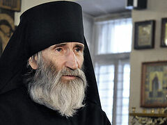 Μοναχός Κυπριανός: «Ο μοναχισμός είναι πολύ πιο δύσκολος από τον πόλεμο!»