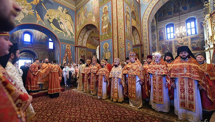 A Montenegrin schismatic served with Constantinople hierarchs and the Ukrainian schismatics in June 2019. Photo: spzh.news