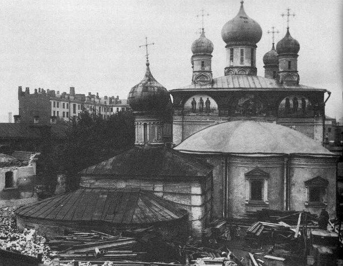 Разрушение Сретенского монастыря в 1920-е годы