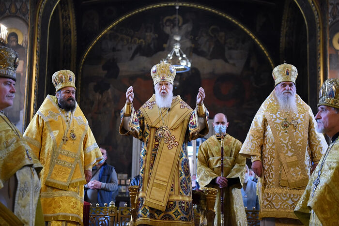 L TO R: "Metropolitan" Auxentios, "Patriarch" Philaret, "Archbishop" Andrei. Photo: cerkva.info