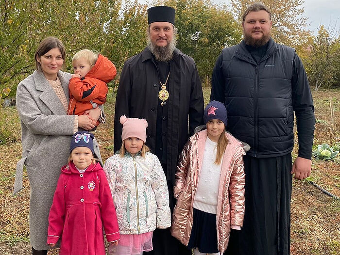 With Bishop Pachomius of Pokrov and Nikolaev