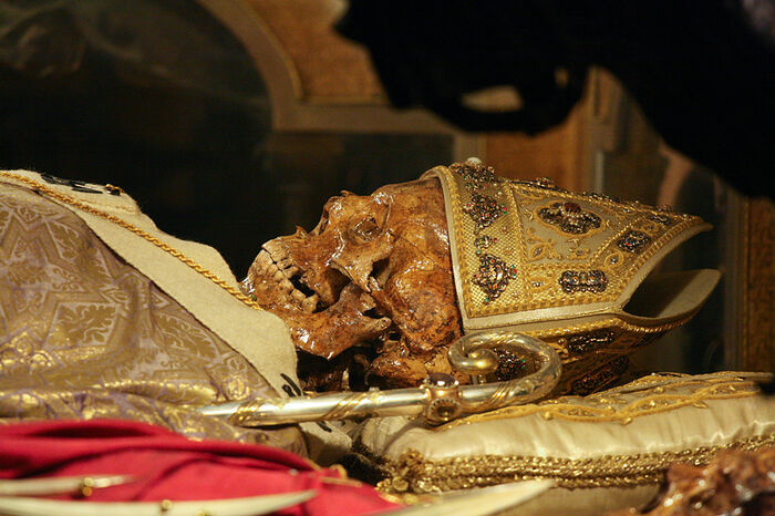 Skeleton of Bishop Ambrose (d. 397) on display in the crypt of Sant'Ambrogio Basilica, Milan. © Holly Hayes