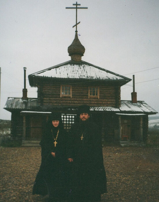 Игумен Савватий (Рудаков) и игумения монастыря матушка Ксения (Ощепкова)