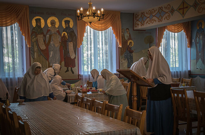 Inside the trapeza at the Iveron-St. Seraphim Monastery in Alma-Ata. Photo: vlast.kz