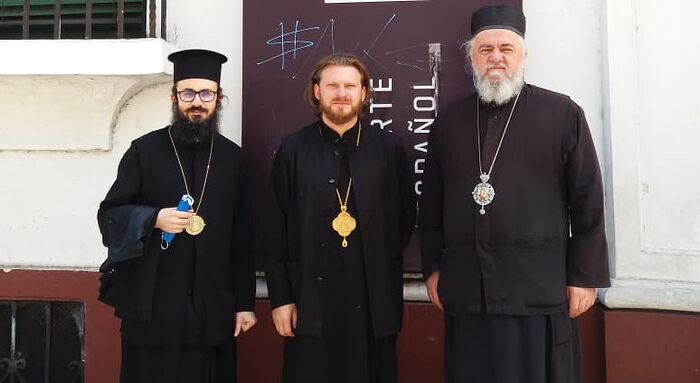 L to R: Metropolitan Santiago, Bishop Leonid, and Bishop Kirilo. Photo: metropolija.com