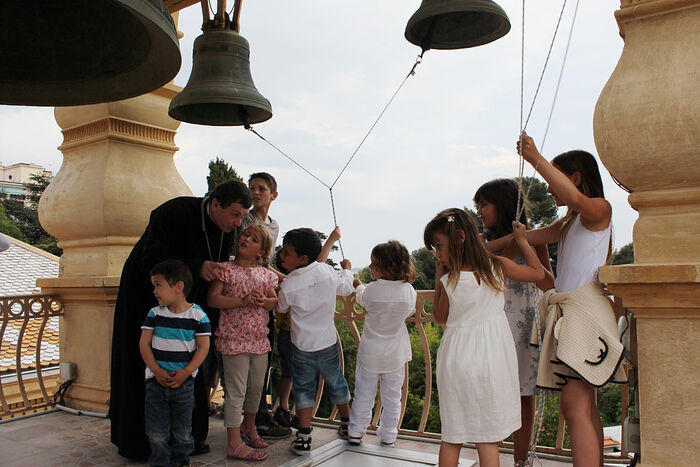 Детские звоны на Светлой седмице на колокольне храма