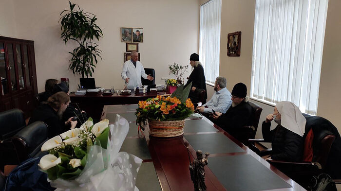 Председатель Синодального отдела по благотворительности посетил с гуманитарной миссией Донецк и Ростов-на-Дону