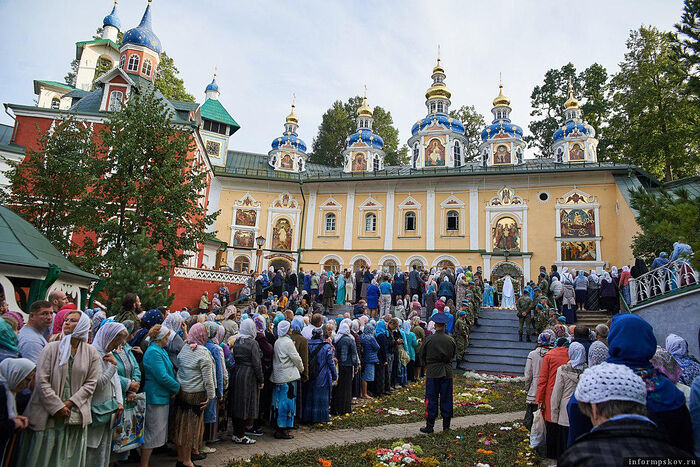Успенский собор Псково-Печерского монастыря