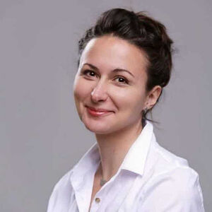 Νίνα Μιλοβίντοβα, Διευθύντρια Δημοσίων Σχέσεων του Νοσοκομείου «Άγιος Ιεράρχης Αλέξιος»