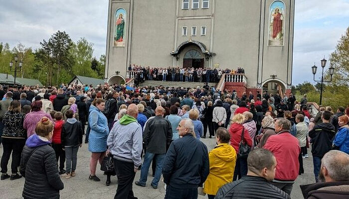 Насильственный перевод в Шепетовке собора УПЦ в ПЦУ