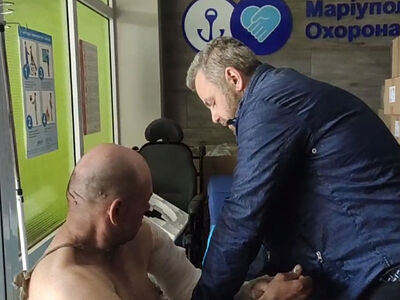 Медики-добровольцы церковной больницы святителя Алексия начали оказывать помощь в Мариуполе