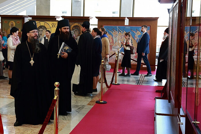 В Кремлевском дворце открылась юбилейная выставка факультета церковных художеств