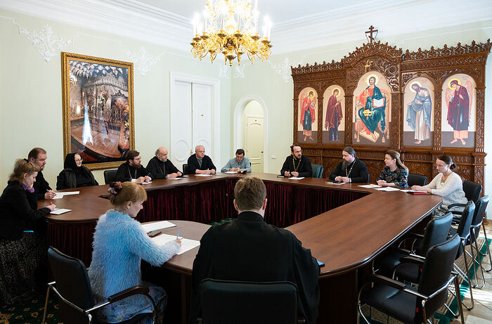 В Финансово-хозяйственном управлении состоялось совещание по реставрации церковных объектов культурного наследия в Москве