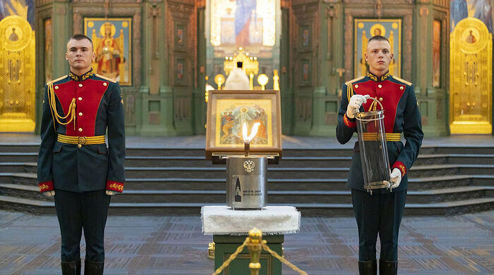 Частицу Вечного огня доставили из Бреста в главный храм Вооруженных сил России в Кубинке