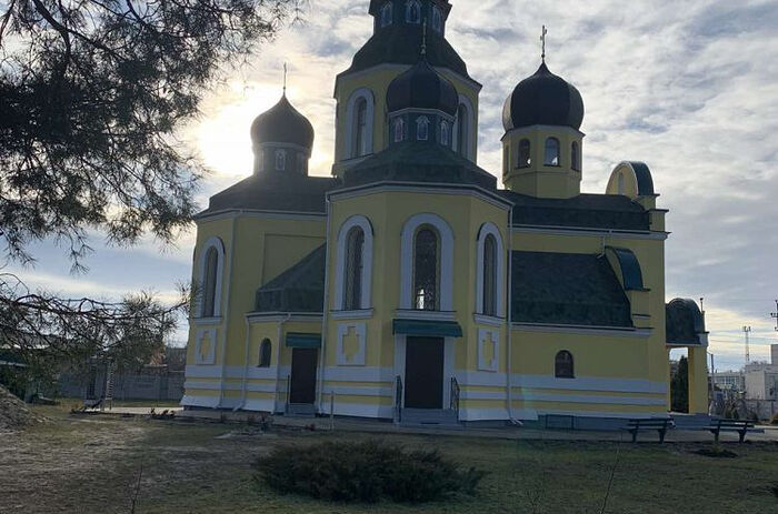 На Украине рейдеры «ПЦУ» при поддержке власти цинично отбирают храмы УПЦ