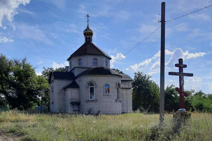 Пострадавший Петро-Павловский храм пос. Нижнее (май-июнь 2022г.)