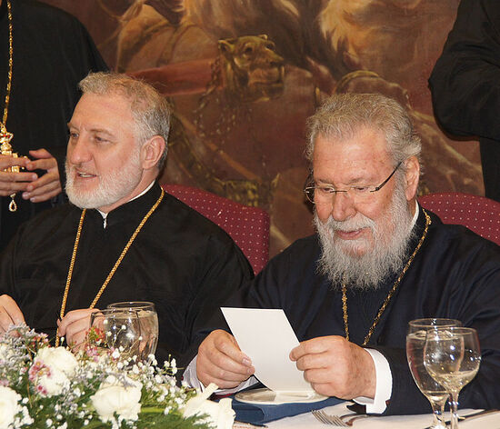 Фото: Архиепископы Элпидофор и Хризостом во время визита последнего в США в 2020 г.