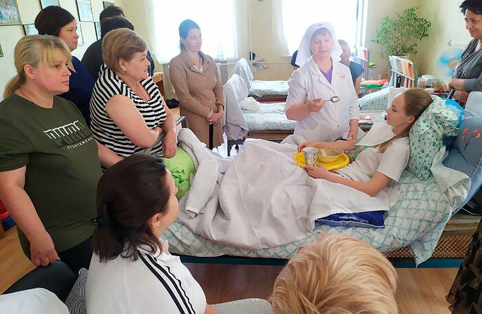 Курсы по уходу за ранеными в Больнице Святителя Алексия