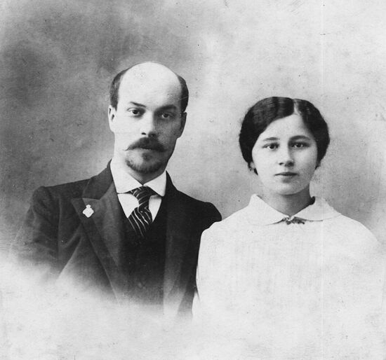 Сергий Анатольевич и Лидия Дмитриевна в год окончания КДА. 1915