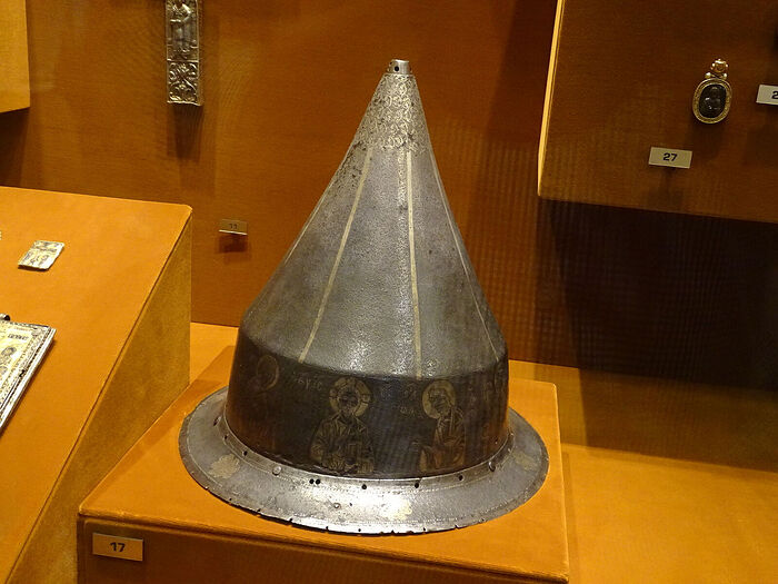 Шлем из собрания Оружейной палаты, приписываемый благоверному князю Димитрию Донскому