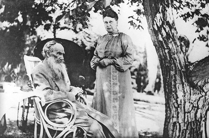 ​Leo Tolstoy with his wife