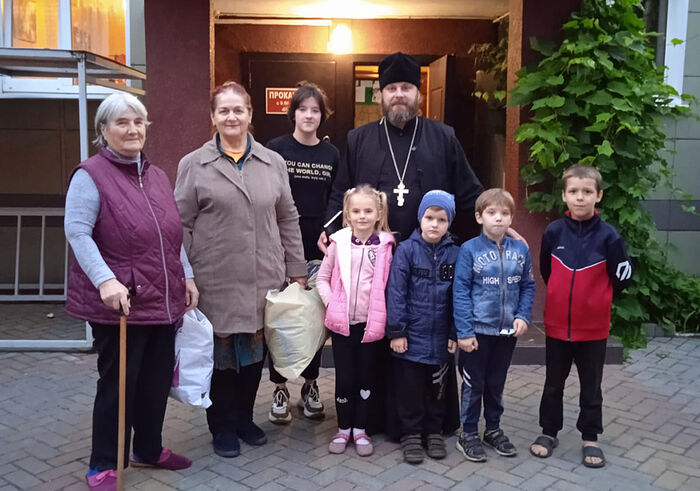 Священник Тамбовской епархии посетил пункт временного размещения беженцев