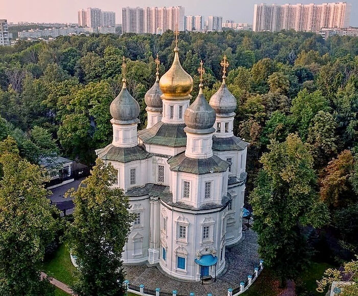 В собственность Русской Православной Церкви передан храм Казанской иконы Божией Матери в Узком г. Москвы