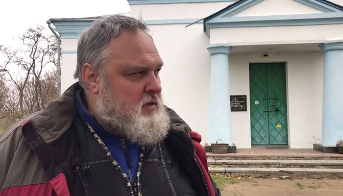 Fr. Oleg Rodionov of the Church of Sts. Boris and Gleb in Pereyaslav was beaten by schismatics. Photo: spzh.news