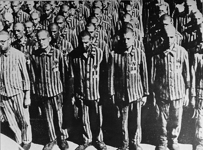 Οι Ολλανδοί Εβραίοι στο στρατόπεδο συγκέντρωσης Μπουχενβάλντ. Φωτογραφία: Μουσείο Ολοκαυτώματος, Ουάσινγκτον, ΗΠΑ, https://www.ushmm.org/