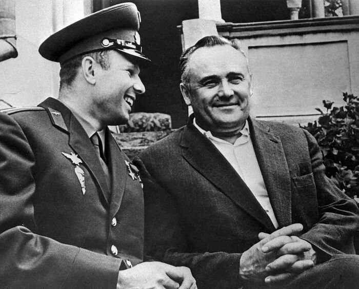 Юрий Гагарин и Сергей Павлович Королев