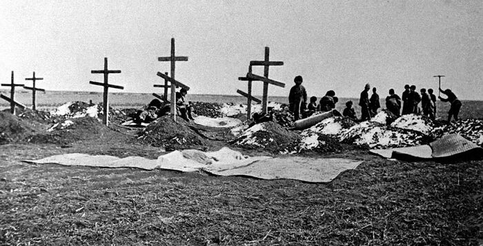 Russo-Japanese war. Military cemetery near Mukden, 1905. Reproduced by TASS