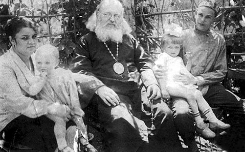 Дочь святителя Луки Елена Валентиновна с мужем