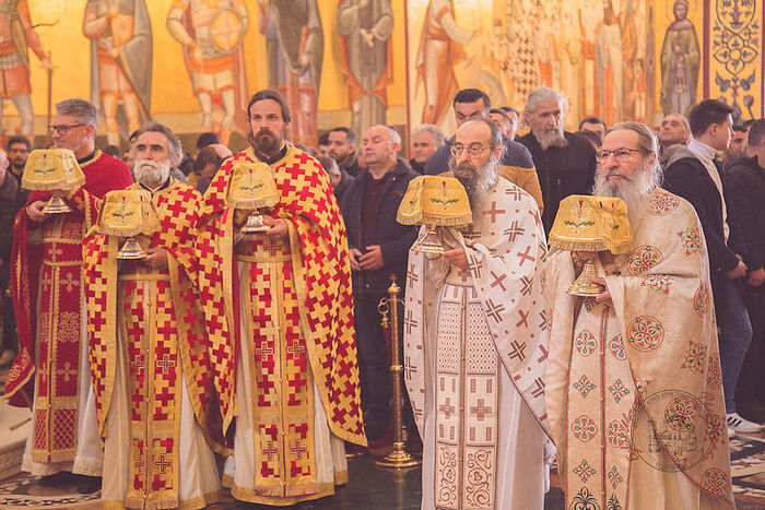 Fr. Elisha is on the far right. Photo: mitropolia.com