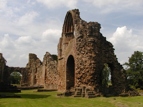 Руины аббатства Лиллшалл, Шропшир