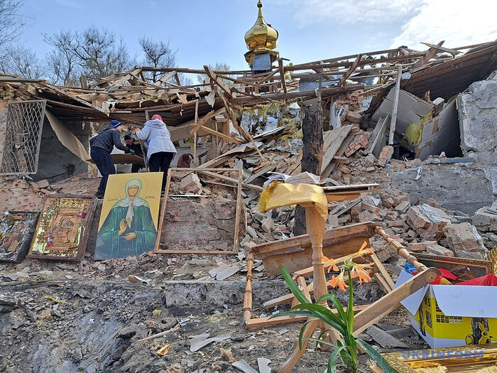 406765.p | Ukraine: Attacks at churches on Holy Pascha | The Paradise