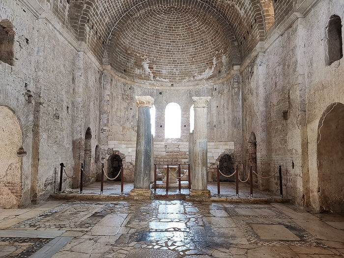 Церковь Святителя Николая в Демре (ранее Миры Ликийские)