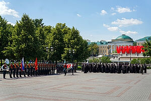 Архиереи и духовенство Москвы и Московской области приняли участие в церемонии возложения венка к могиле Неизвестного солдата