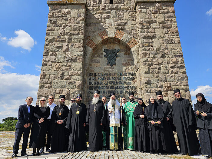 Сербский Патриарх совершил поминовение на Косовом поле