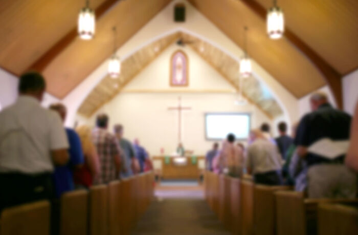 Опрос: в жизни американцев снижается роль религии, но семья остается на первом месте