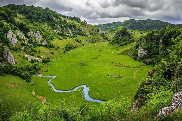 ​Fundătura Ponorului Valley in the Western Carpathians