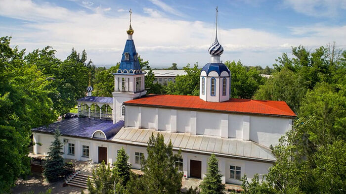Покровская церковь в городе Есик (Иссык), бывшей станице Надеждинской