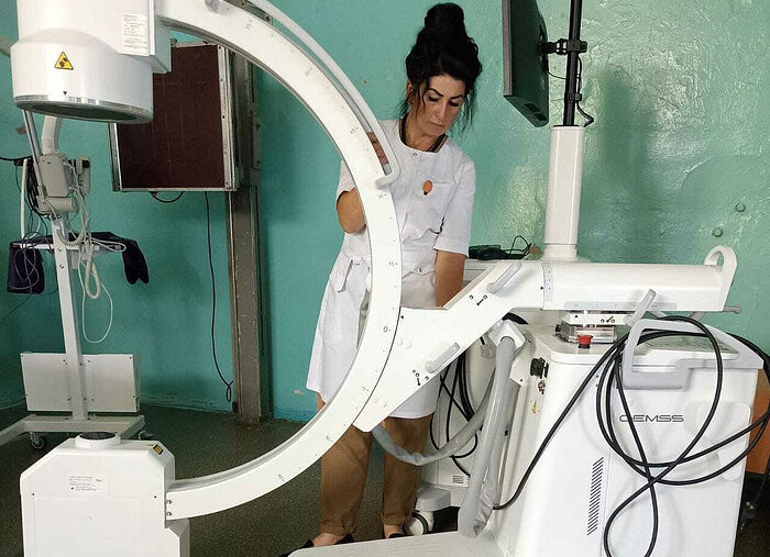 Церковная больница святителя Алексия передала цифровой рентген в донецкую больницу