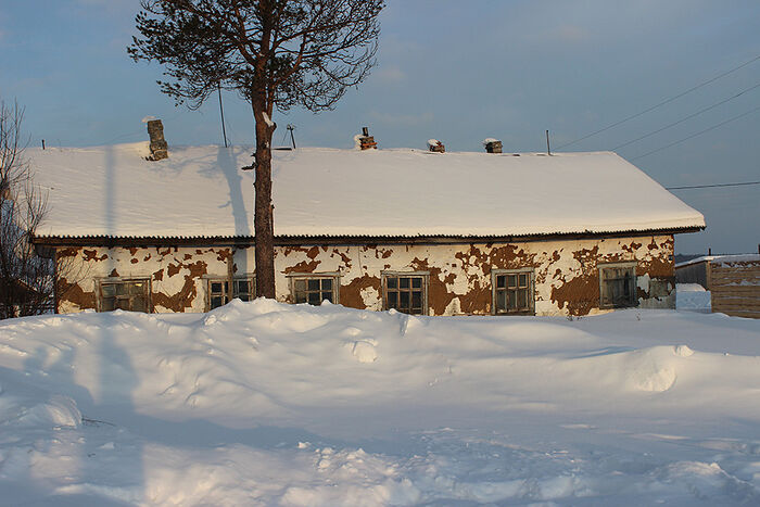 Последний барак в Кедровом Шоре, сохранившийся со времен лагеря, но прошлой зимой он был снесен