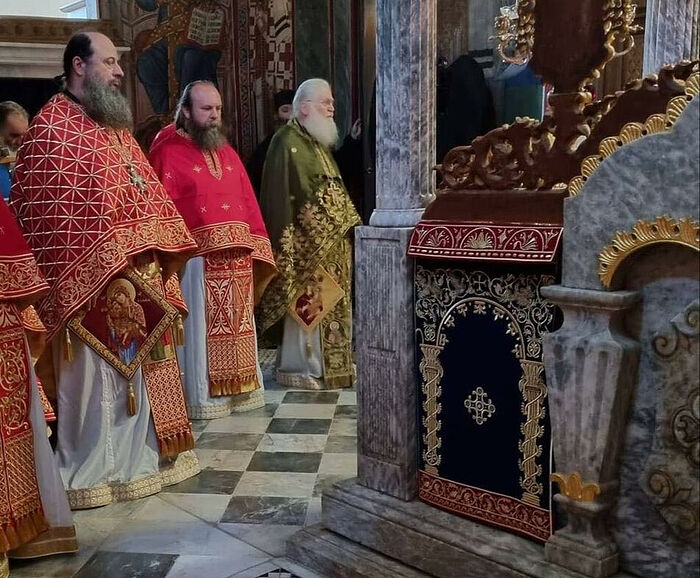 Abbot Ephraim serves with the schismatic Vasily Lilo. Photo: World Ecclesiastical News