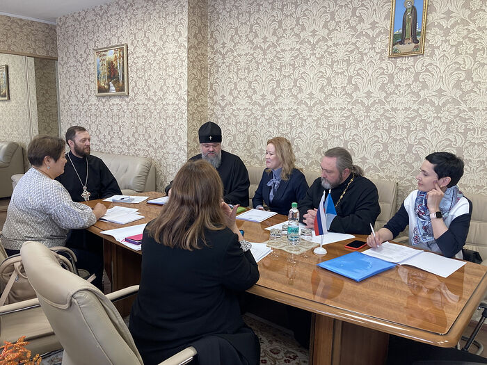 Заседание координационного совета по духовно-нравственному воспитанию в Министерстве образования Сахалинской области