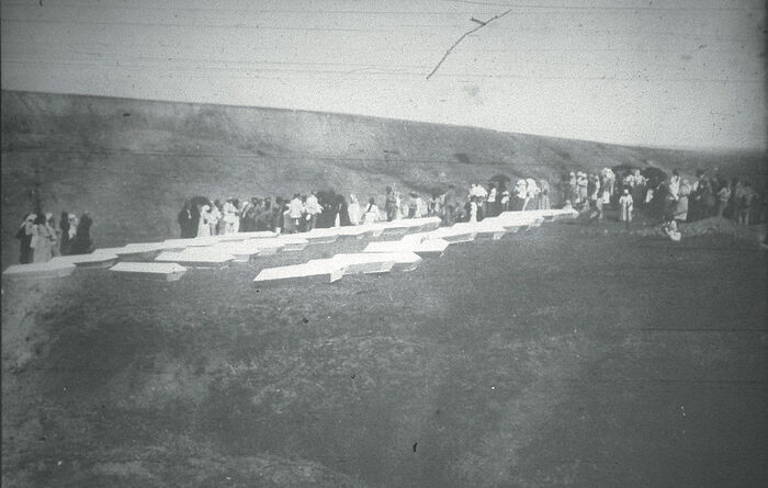  Снимак места масовног стрељања које је у Евпаторији извршено 1. марта 1918. године, Евпаторија, 10. април 1918. године