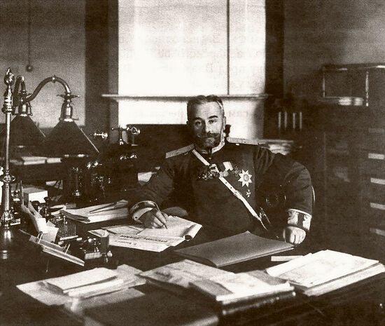Градоначальник генерал-майор В.Ф. фон дер Лауниц